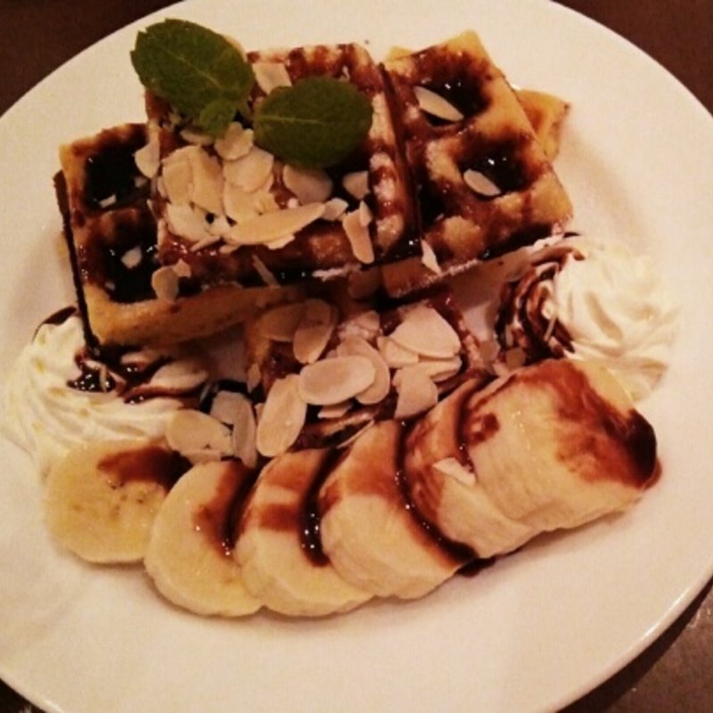 チョコレート・バナナワッフル(西船珈琲研究所 )