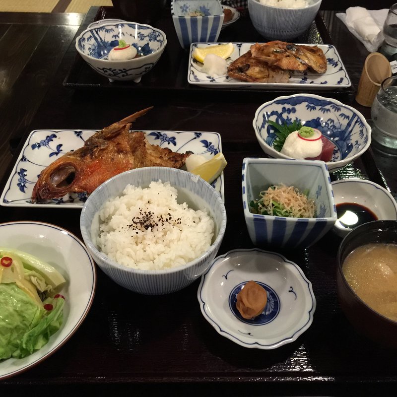 炭火あぶり焼き御膳(囲炉裏茶寮　八里 （イロリサリョウ ハチリ）)