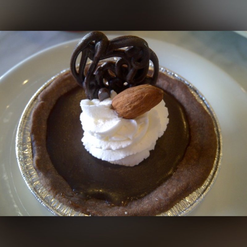 Salted Caramel chocolate almond pie(L'Amande Bakery)