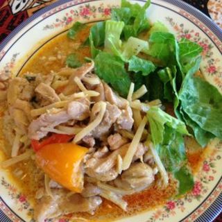 red curry(Nutcharee’s Authentic Thai Food)