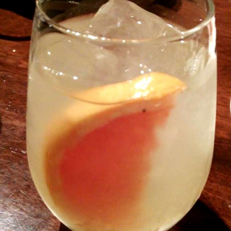 グレープフルーツジュース(Bar Español LA BODEGA 大阪店（バル エスパニョール ラ ボデガ）)