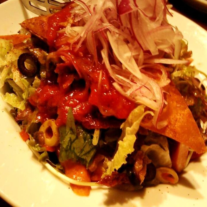 ルースのスペイン風ミックスサラダ(Bar Español LA BODEGA 大阪店（バル エスパニョール ラ ボデガ）)