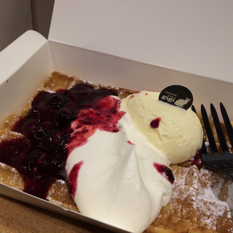 Mix Berry Waffle(MAISON de gigi （メゾンドジジ）)