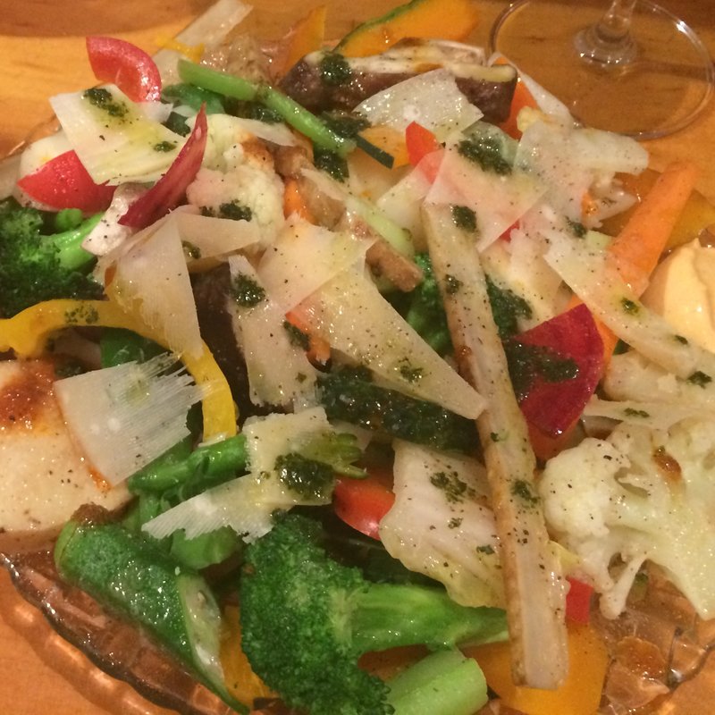 たっぷり野菜のゆであげ(立飲Bistro-SHIN （ビストロシン）)