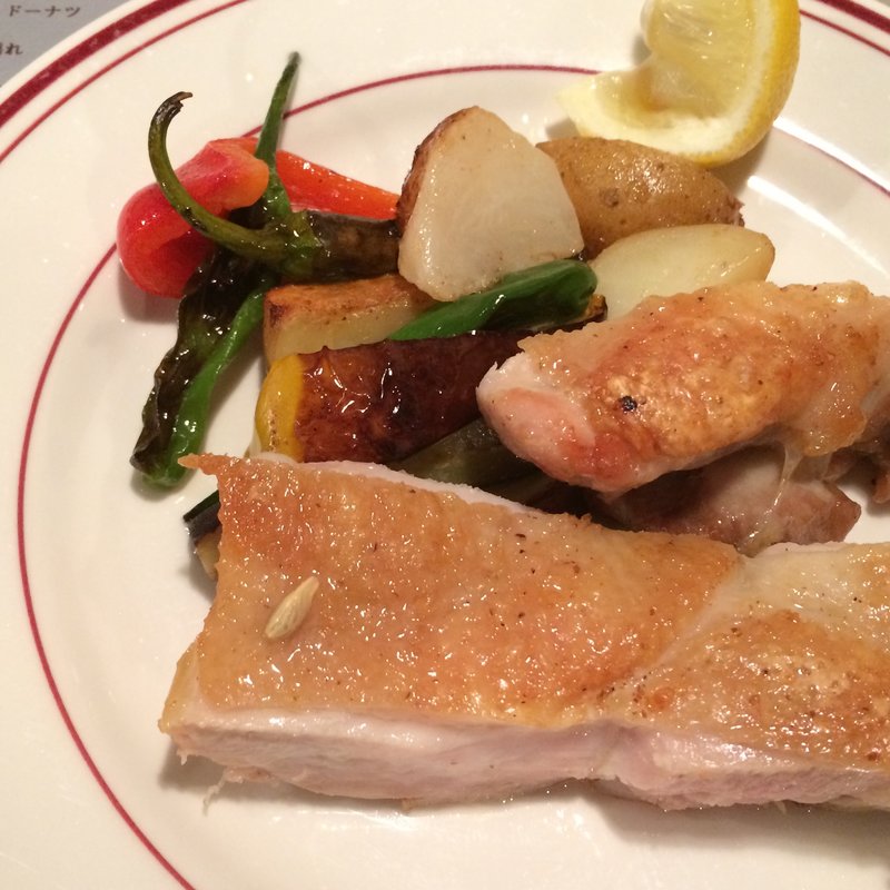 フランゴ・アサード（国産鶏のオーブン焼き)(ヴィラモウラ 銀座本店)