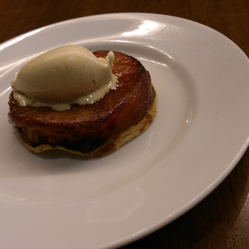 タルトタタン ヴァニラアイス添え(ビュット （But BRASSERIE）)