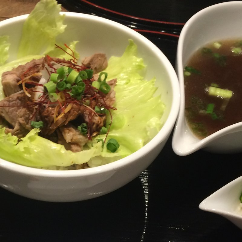 バクどん(肉骨茶（バクテー）)