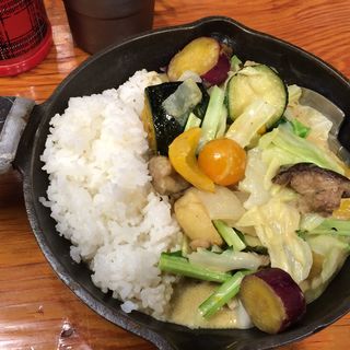 一日分の野菜グリーンカレー(野菜を食べるカレーcamp express 池袋店)
