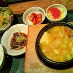明太子チーズスンドゥブセット(韓国料理店 コパン・コパン)