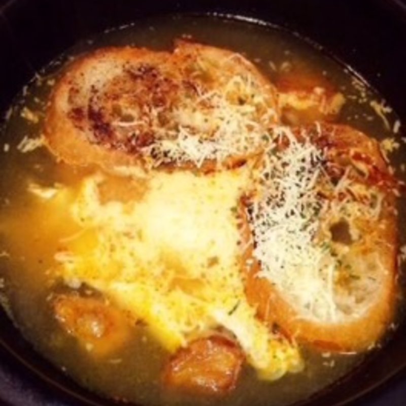 ニンニクスープ スペイン風(ガーリック・ジョーズ クイーンズクスエア店 （GARLIC JO'S）)