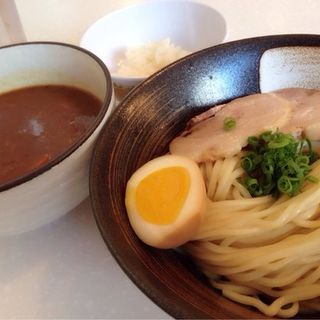 トマトとオニオンのカレーつけ麺(Tsurumen Ramen)