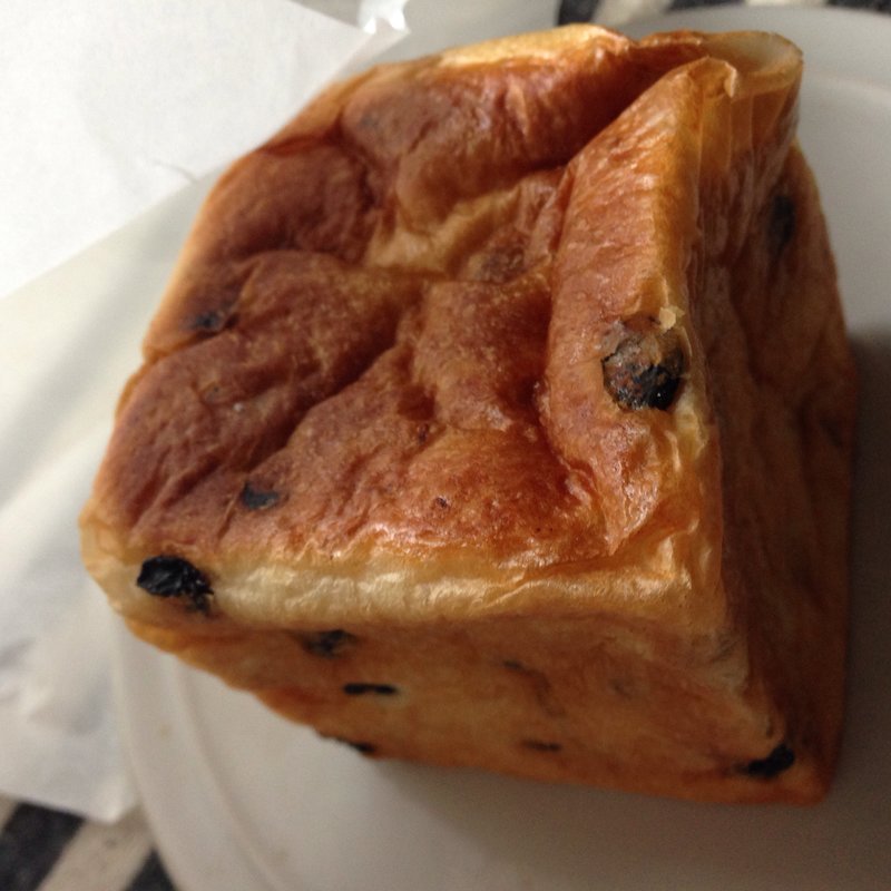 レーズンムー(パンとエスプレッソと)