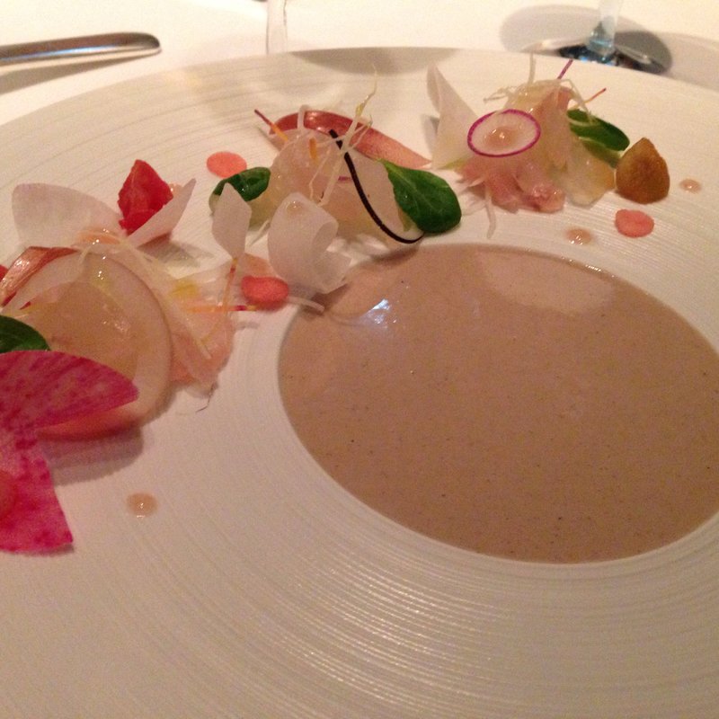 サンマのポタージュとカルパッチョ(ザ・ロビーラウンジ)