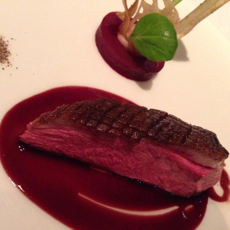 鴨の赤ワインソース(ザ・ロビーラウンジ)