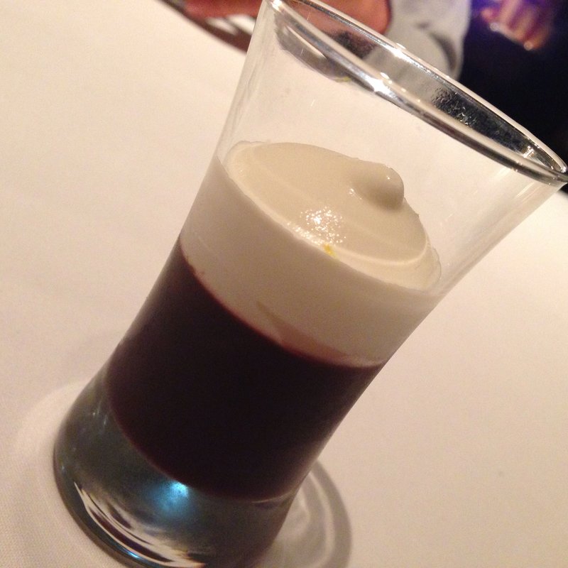 赤ブドウのジュレ(ザ・ロビーラウンジ)