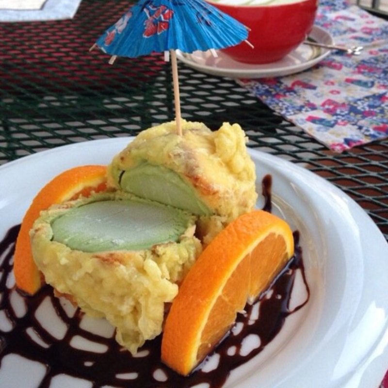 Tempura Green tea ice cream(Cafe Casa Arigato)