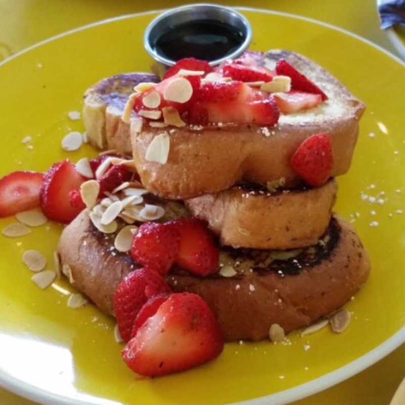 Brioche French toast(Yellow vase)