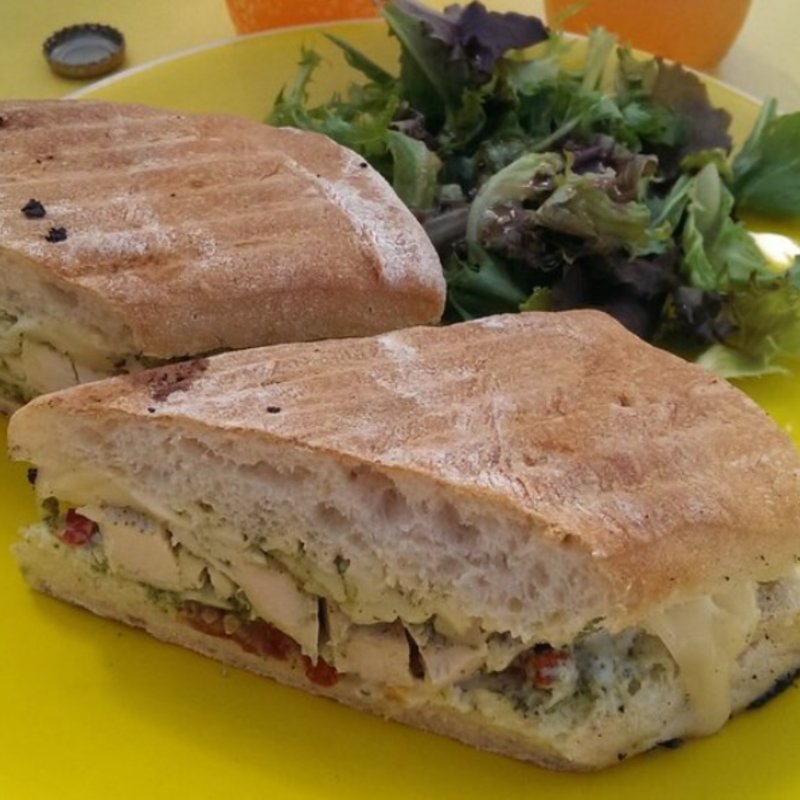 Chicken Panini(Yellow vase)