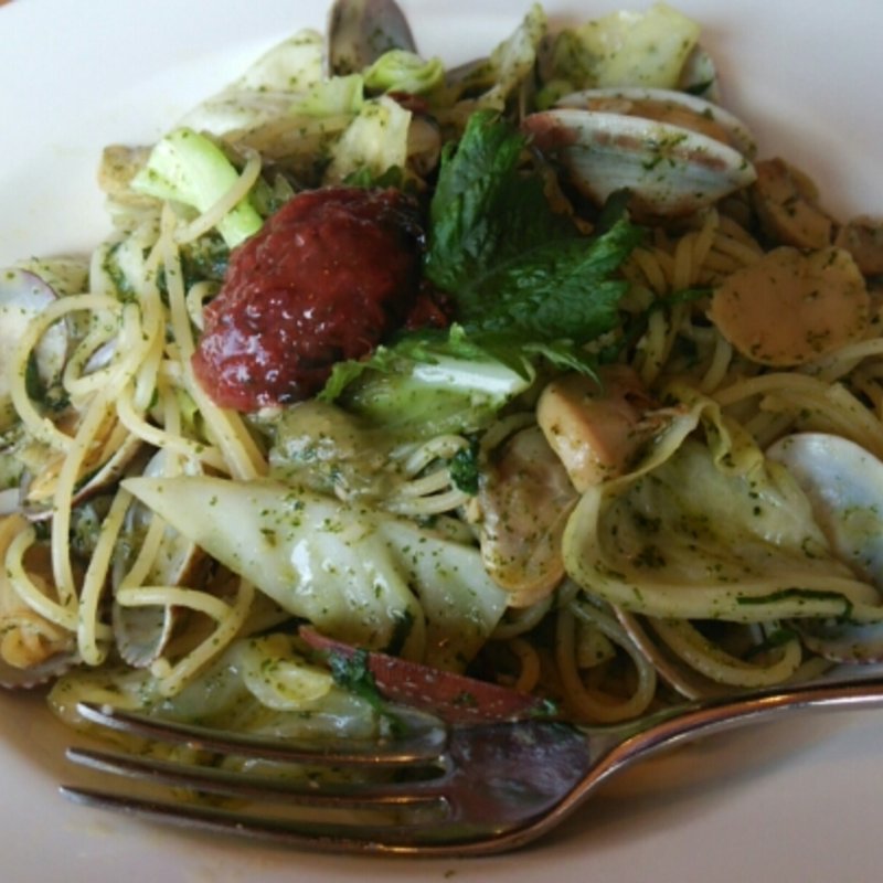 アサリと春キャベツのオオバ梅ソースパスタ(グルービー  日立店)