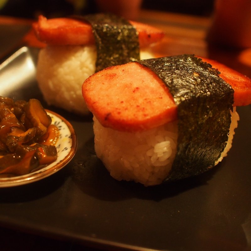 スパムおにぎり(こも)