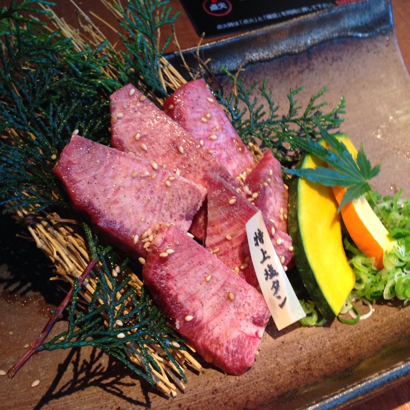 特上塩タン(仔牛屋)