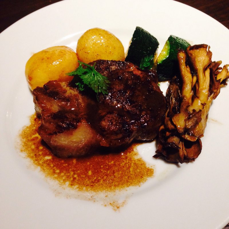 もち豚肉のグリル( BRASSERIE AILES)