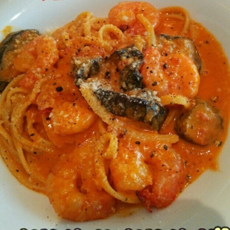 海老と茄子のトマトクリームソース(スキュー)