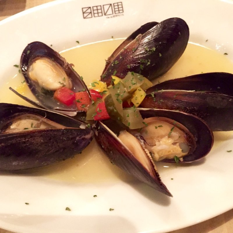 ムール貝の白ワイン蒸し(【A】PIZZA 池袋東通り本店)