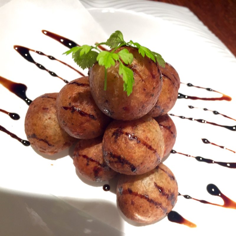 もっちりチーズボール(恵比寿 籠女 恵比寿店 （かごみ）)