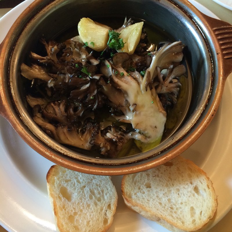 日光まいたけのオリーブオイル焼き(明治の館 （メイジノヤカタ）)