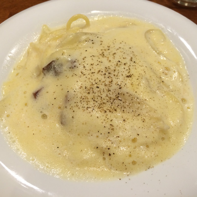 八十八卵のふわふわカルボナーラ(スオーロ・ダル・スオーロ)