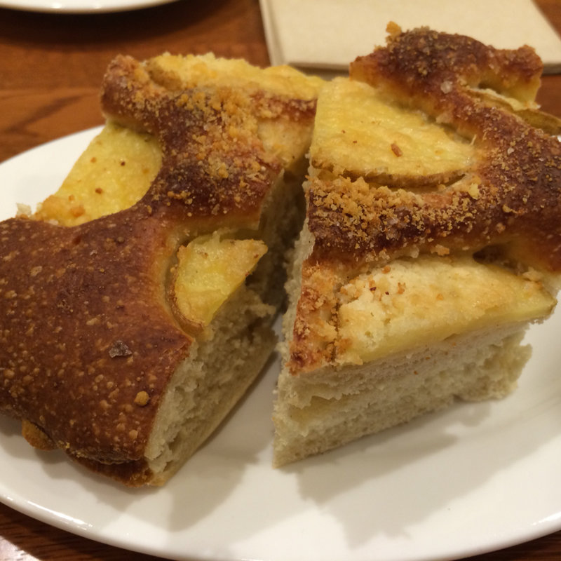 フォカッチャ(スオーロ・ダル・スオーロ)