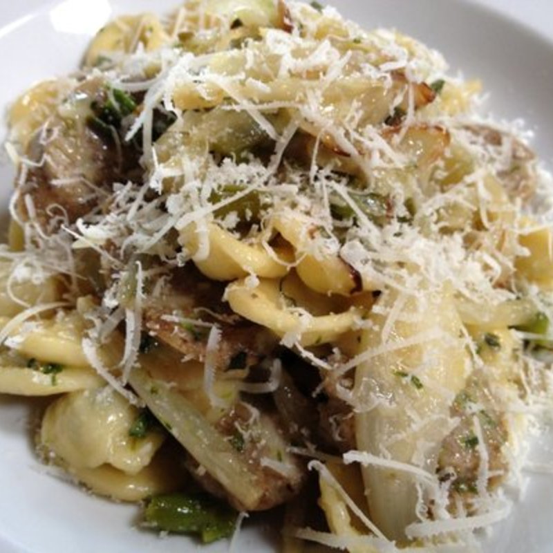 Orecchiette con Salsiccia e Friarielli(Locanda Positano)