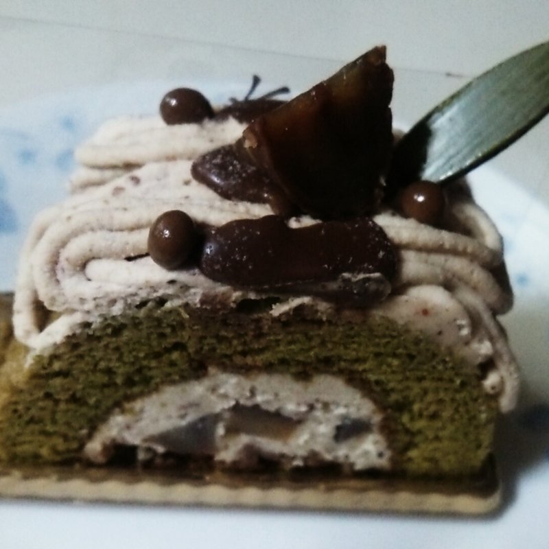 抹茶マロンロール(Patisserie KOSAI)