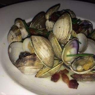 Steamed clams(Azure Restaurant)