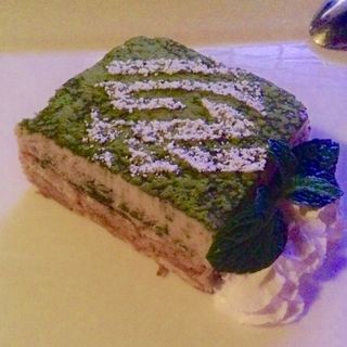 Green tea Tiramisu(Yanagi Bistro)