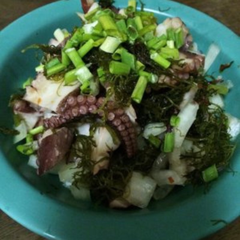 Squid poke(Ono Hawaiian Foods)