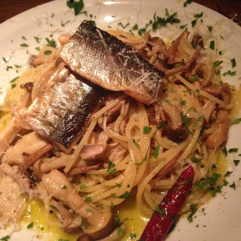  サンマとキノコのペペロンチーノ(KNOCK CUCINA BUONA ITALIANA 六本木ヒルズ店)