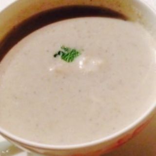 お蕎麦のスープ(ヴァンダンジュ （Vin-dange）)