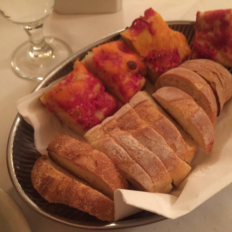 フォカッチャ(Italianissimo Restaurant)