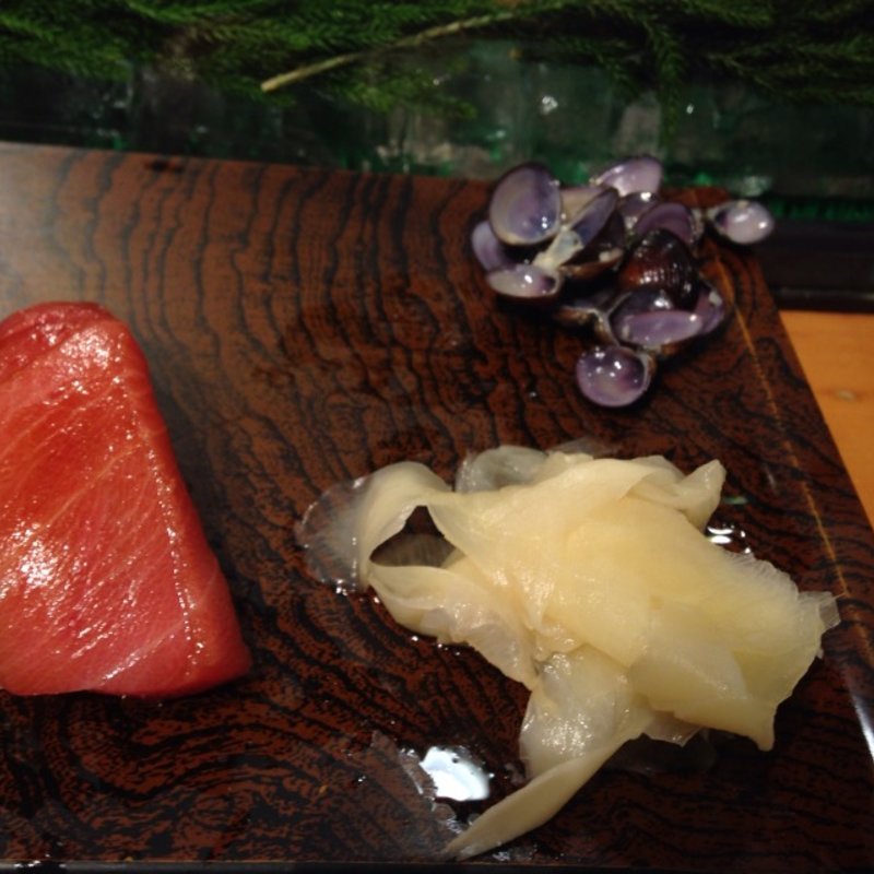 天然中トロ(築地すし大 本館 （ツキジスシダイ）)