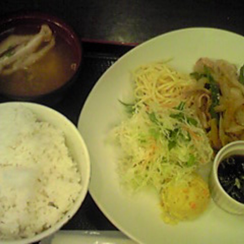 豚肉のしょうが焼き定食(東京厨房 麹町店 )