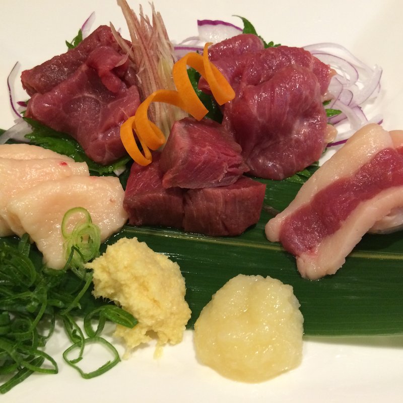 馬刺し(プレミアム馬かばい ＨＡＮＡＲＥ)