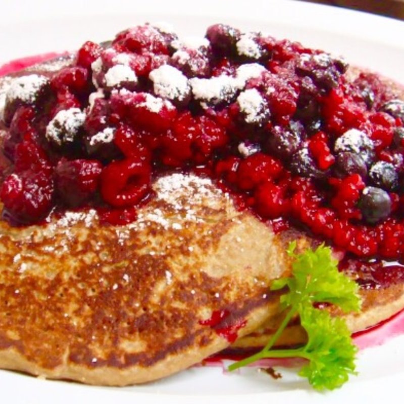 Flaxseed oatmeal Pancake w berries(Tammie's Corner House Cafe)