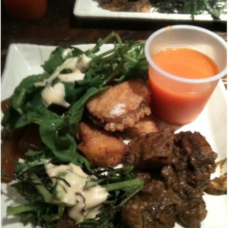 出来たておにぎりと野菜取り放題ランチ(春秋 渋谷文化村通)