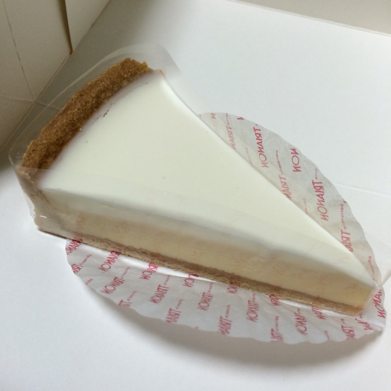デラックスチーズケーキ(トリアノン洋菓子店 高円寺本店)