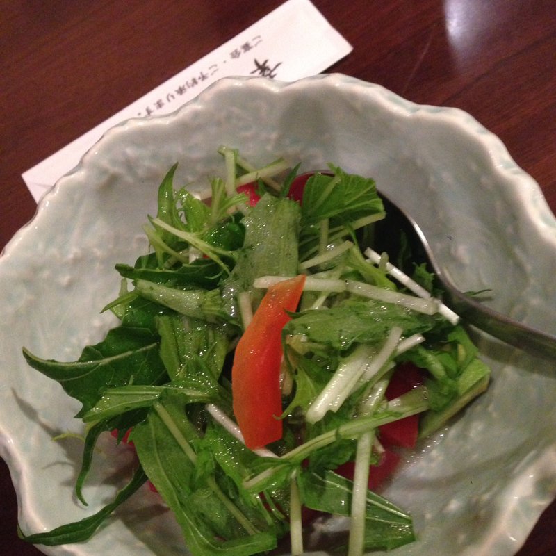 トマトとアボカドのサラダ レモン風味（ハーフ）(幸の鶏 亀有店)