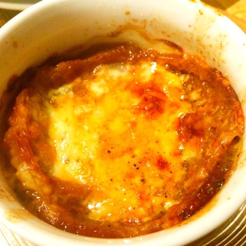 オニオングラタンスープ(ポークストック)