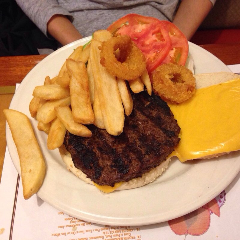 デラックスチーズバーガー(GEORGIA DINER)