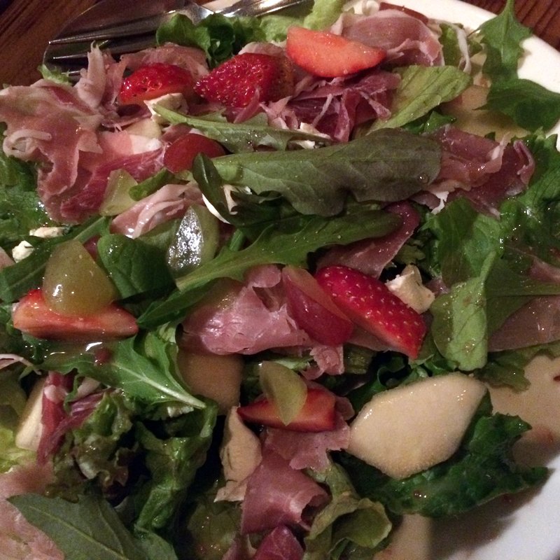 洋なし、生ハム、ハーブチーズのサラダ(sibafu)